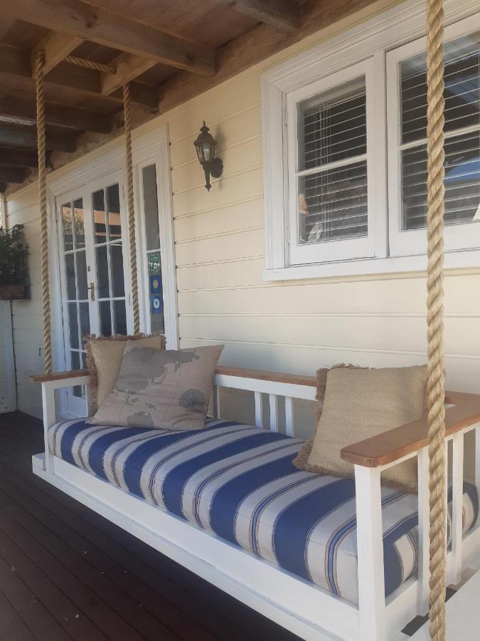 Harbour View Cottage Оукланд Екстериор снимка